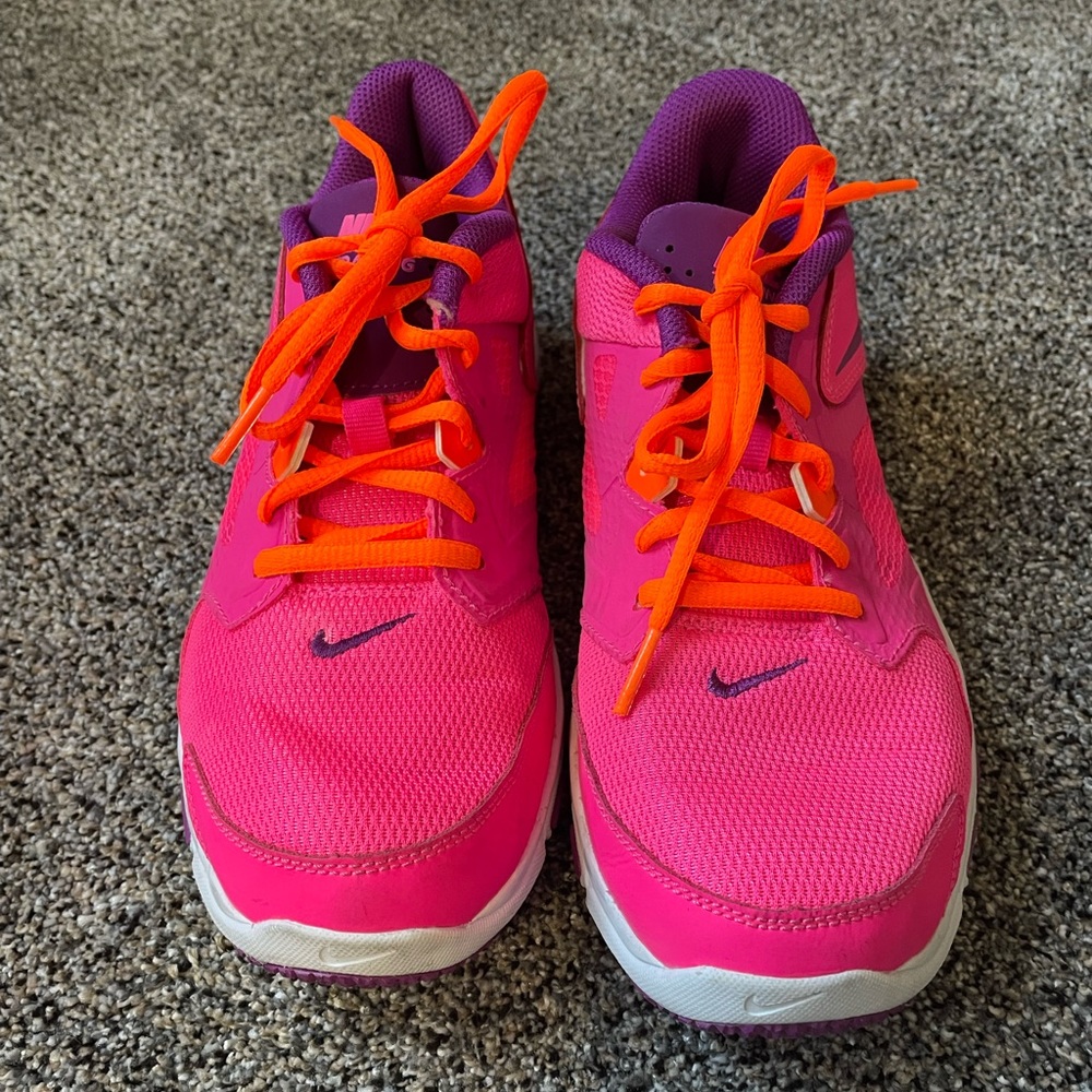 Nike Training Shoes - Picture 4 of 8